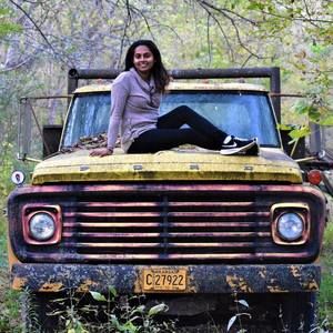 Meet your Posher, Gayanthi